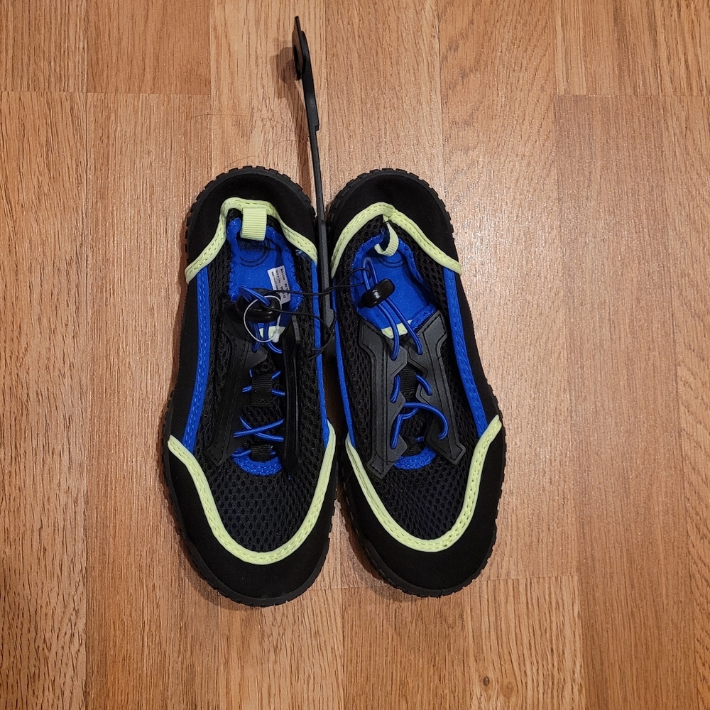 Youth water shoes